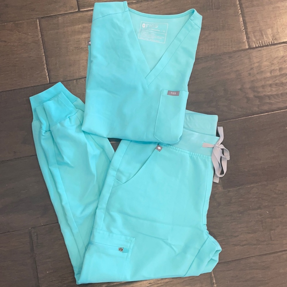 FIGS scrub set in Fresh AQUA XS top;S petite pants